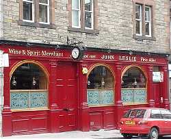 leslies-bar